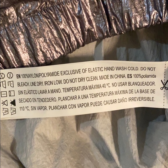 Forever 21 silver metallic anorak 90s vibes! 😝 - Picture 7 of 7